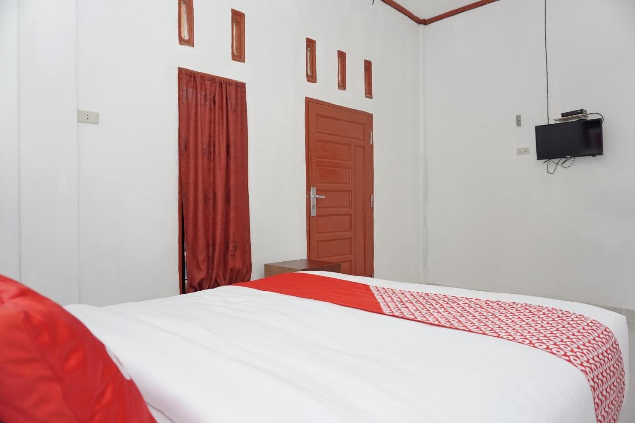 Oyo 2635 Ramos Inn Sinapuran Exterior photo